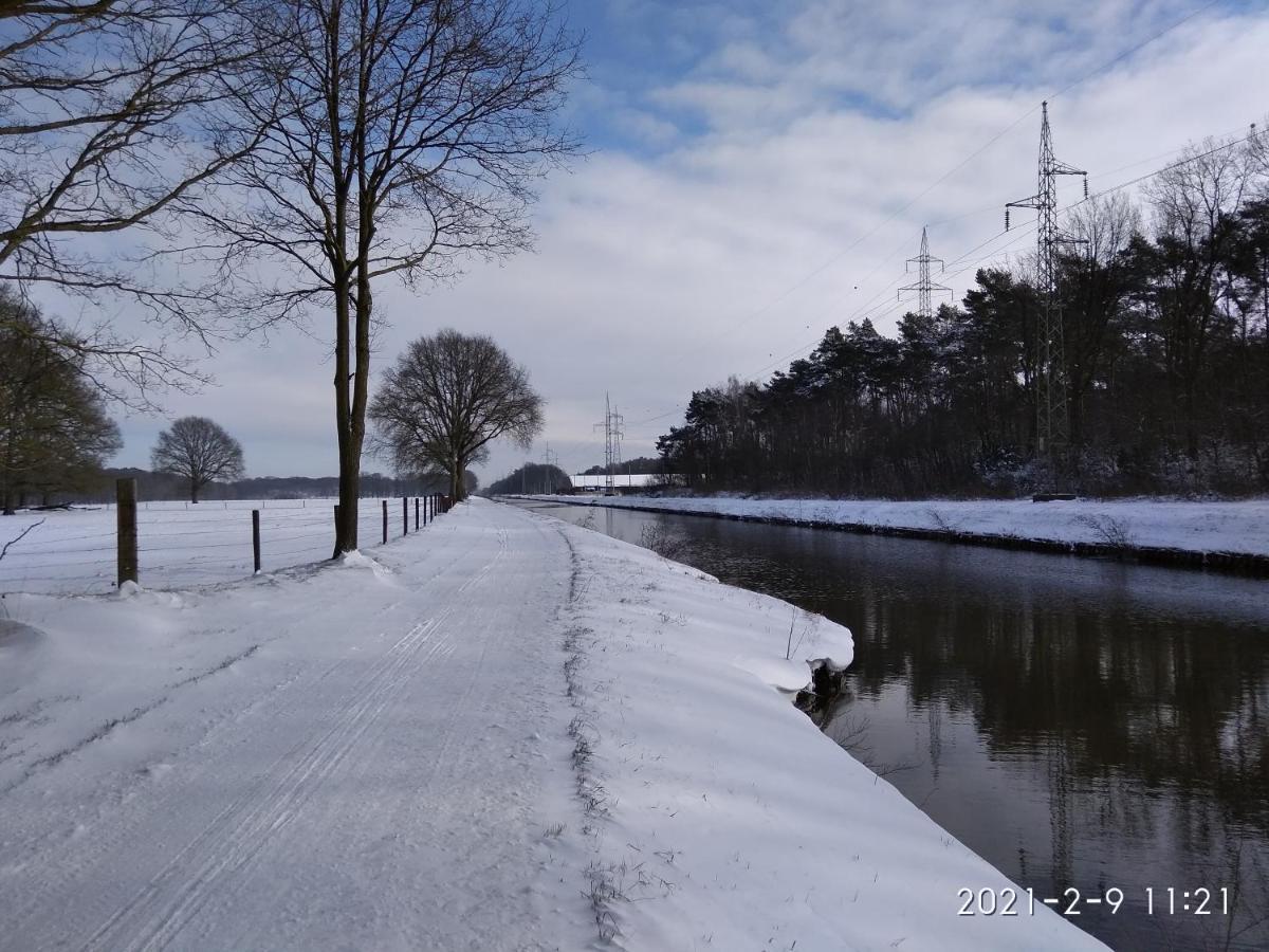 Holiday Home Harmony Brecht エクステリア 写真